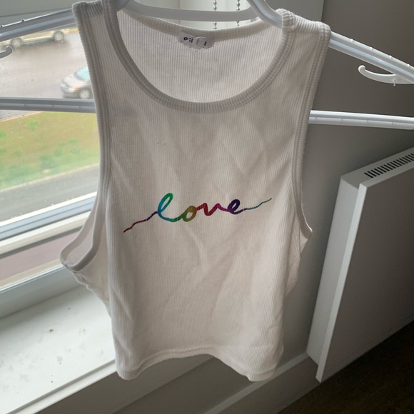 Tank tops - Picture 5 of 15